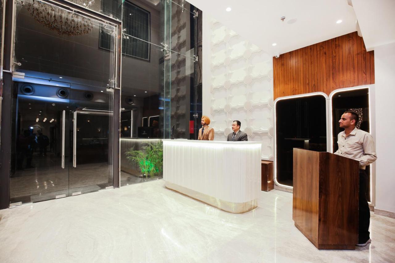 Hotel Euphoria Green Αμριτσάρ Εξωτερικό φωτογραφία