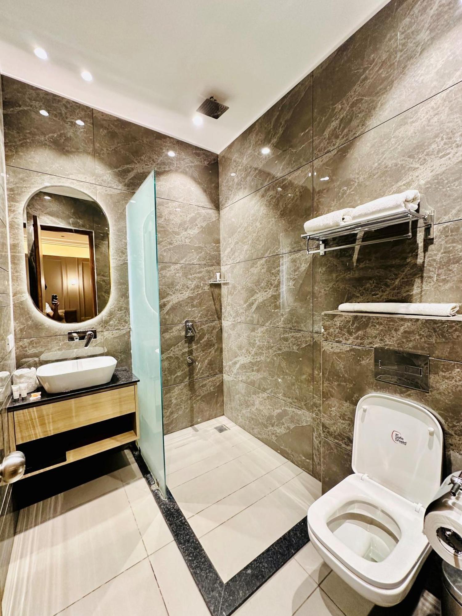 Hotel Euphoria Green Αμριτσάρ Εξωτερικό φωτογραφία
