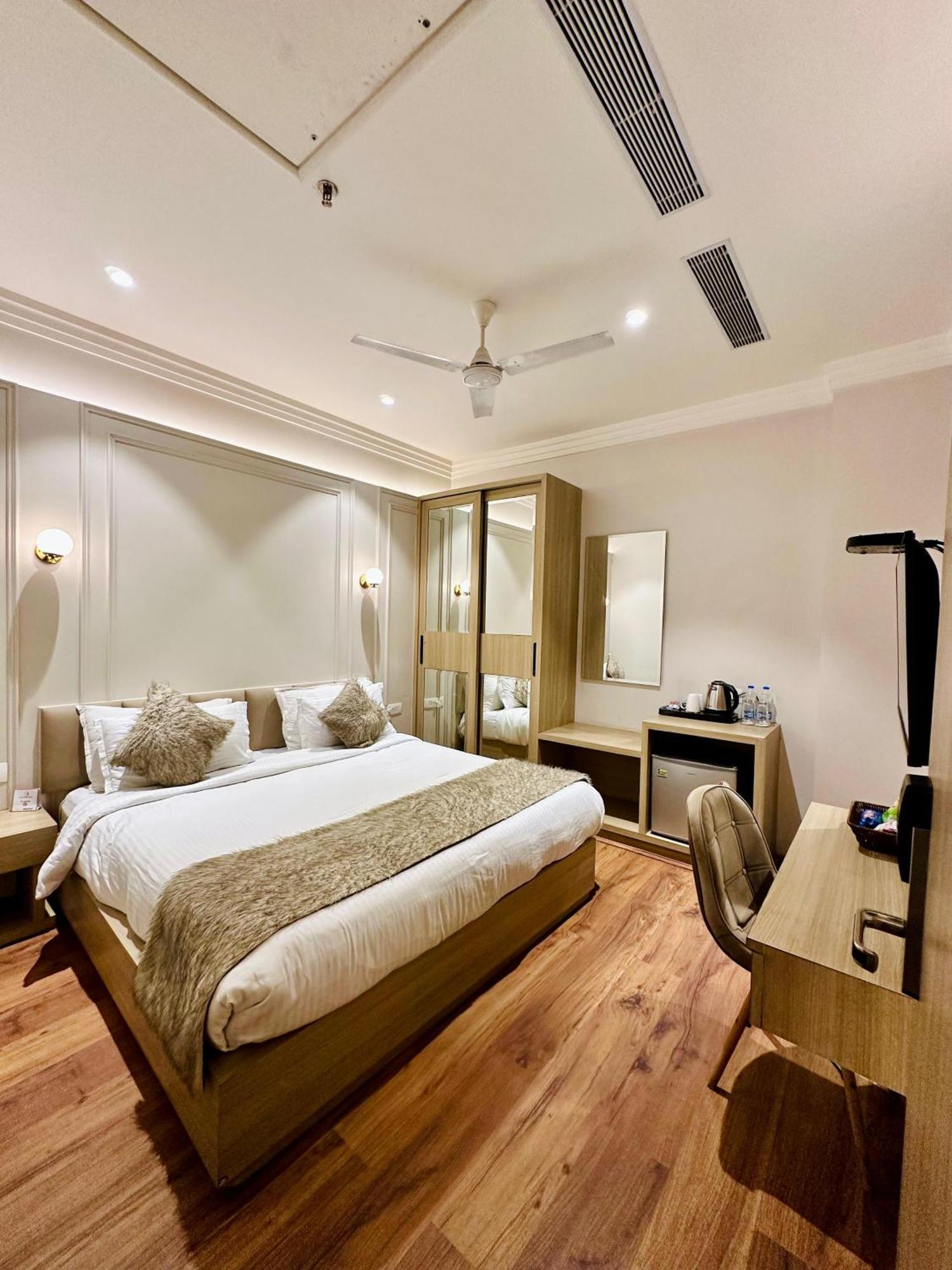 Hotel Euphoria Green Αμριτσάρ Εξωτερικό φωτογραφία